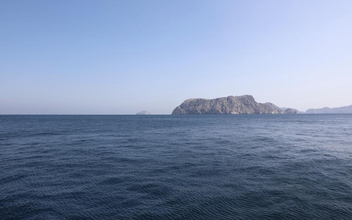 “有船通行”背后的霍尔木兹海峡之困