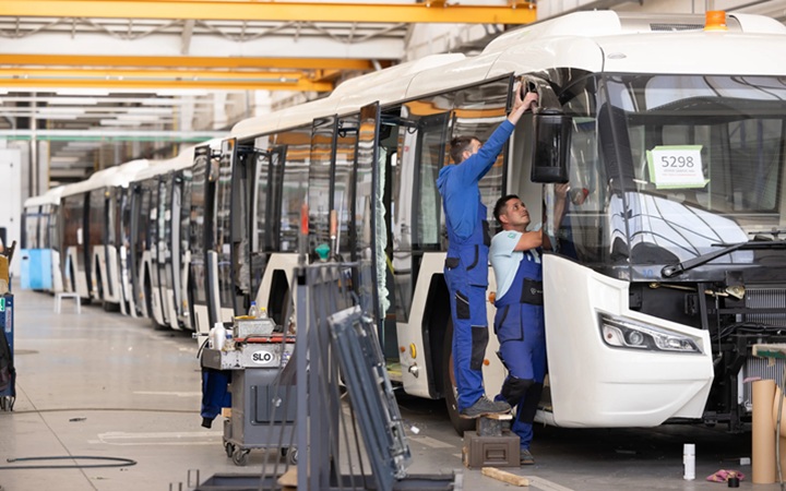 崔东树：中国汽车海外产销体系完成从“产品出海”到“产业出海”关键转型