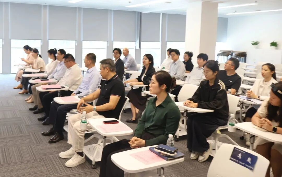 活动回顾 | 出海“临”距离！市贸促会商事认证临港新片区服务点揭牌暨企业出海涉外实务专题活动圆满举办