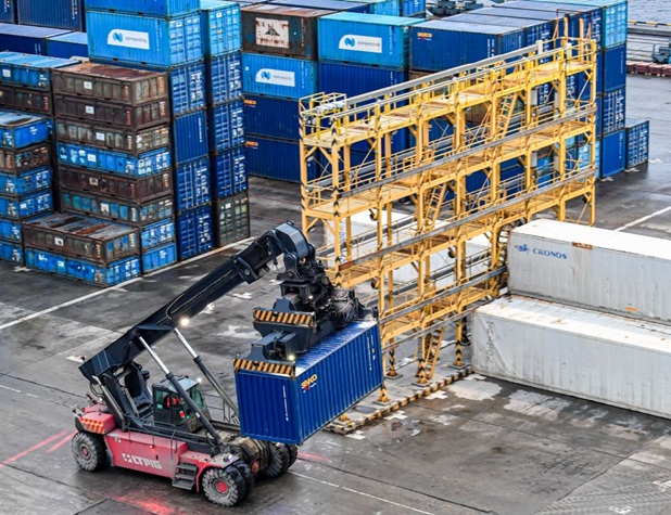 多家海事保险商将取消在海湾地区运营船舶的战争险