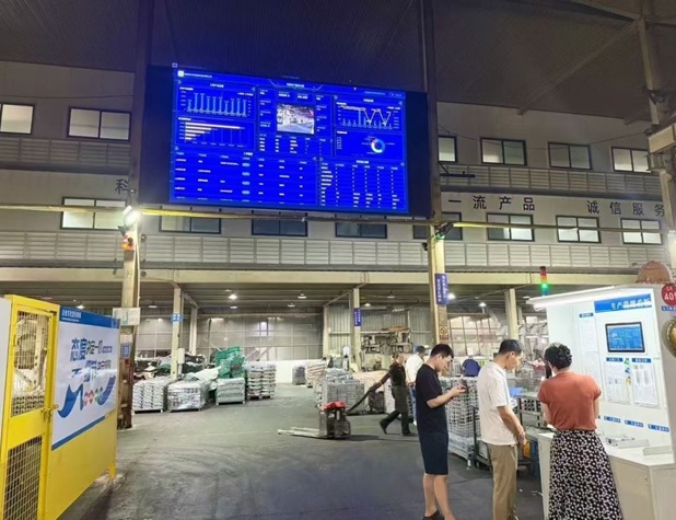 上海硅巷里投下的“石子”，如何激起全球“智造”的涟漪？